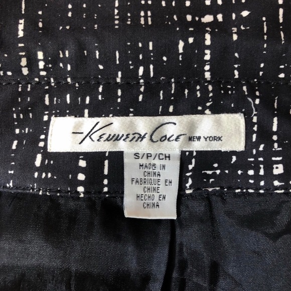 Like NEW Kenneth Cole New York Belted Trench Coat - Picture 5 of 5